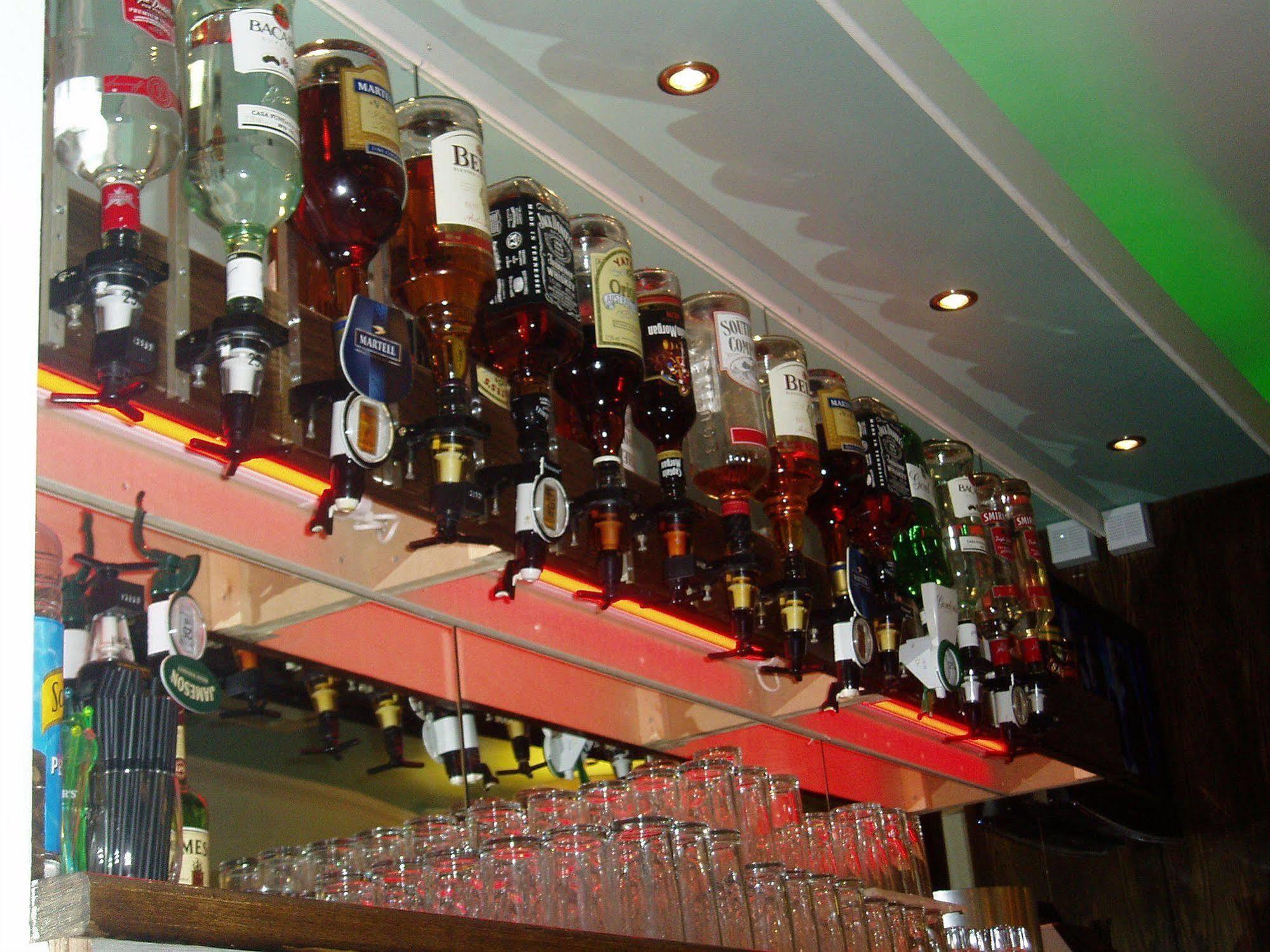 Hanover Hotel & Mccartney'S Bar Liverpool Bagian luar foto